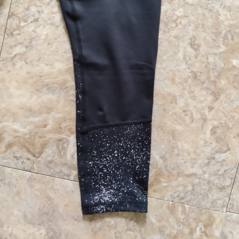 ZYIA Active Light N Tight Black Metallic High Rise leggings, size 8-10 - Picture 3 of 8